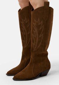 Ковбойские сапоги Ковбойские сапоги