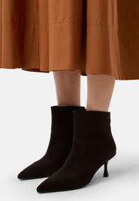 Ботильоны Ботильоны