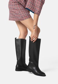 Сапоги Сапоги