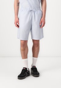 Шорты Шорты