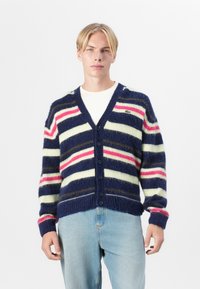 Кардиган Кардиган