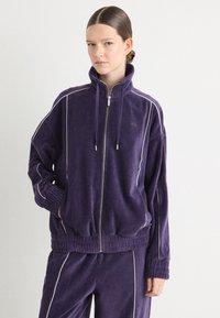 Толстовка Толстовка