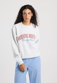 Толстовка Толстовка