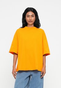 Футболка Футболка