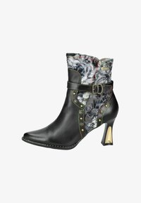 Полусапожки на высоком каблуке Полусапожки на высоком каблуке