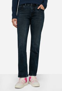 Прямые джинсы Прямые джинсы