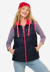 Жилет Жилет