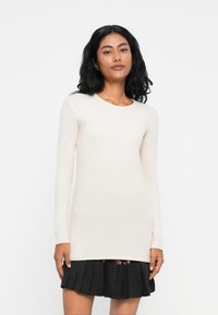 Лонгслив Лонгслив