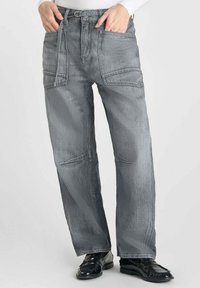 Джинсы Джинсы