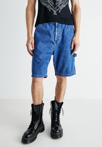 Шорты Шорты