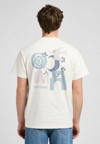 Футболка Футболка