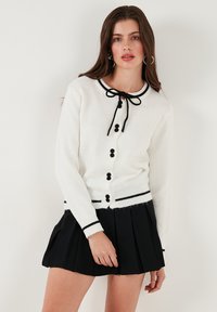 Кардиган Кардиган