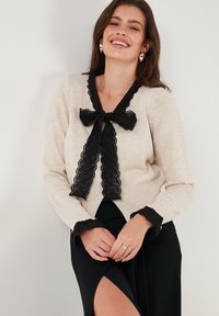 Жилет Жилет