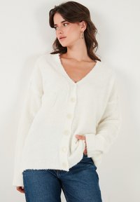 Длинный кардиган Длинный кардиган