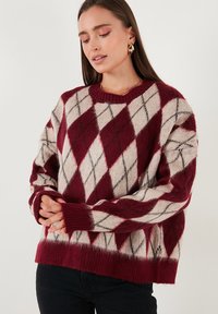 Пуловер Пуловер