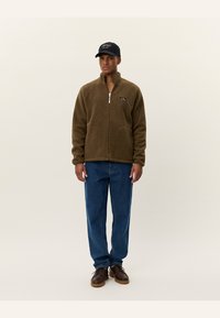 Флисовая куртка Флисовая куртка