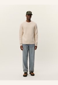 Пуловер Пуловер