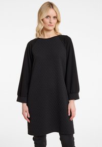 Короткое платье Короткое платье