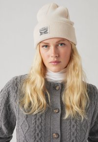 Головной убор Головной убор