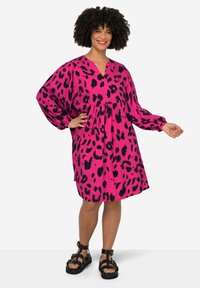 Платье Платье