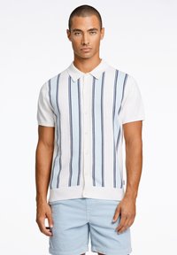 Вязаная кофта Вязаная кофта