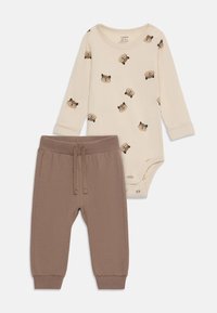 Брюки Брюки