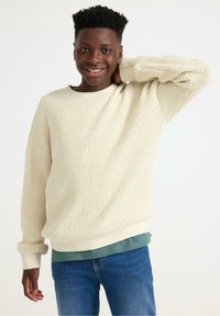 Пуловер Пуловер