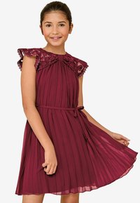 Платье Платье