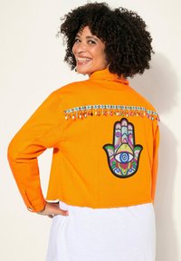 Джинсовая куртка Джинсовая куртка