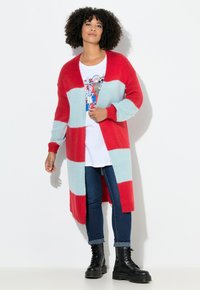 Длинный кардиган Длинный кардиган