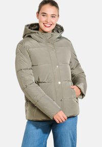 Зимняя куртка Зимняя куртка