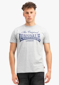 Футболка Футболка