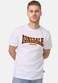 Футболка Футболка