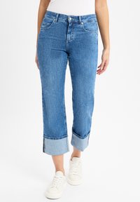 Короткие джинсы Короткие джинсы