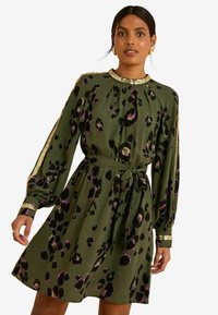 Короткое платье Короткое платье