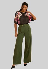 Брюки Брюки