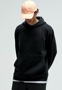 Спортивная кофта Спортивная кофта