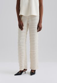 Прямые брюки Прямые брюки