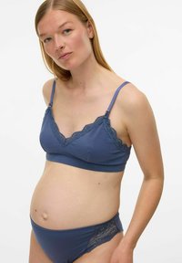 Бюстгальтер без косточек Бюстгальтер без косточек