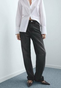 Свободные джинсы Свободные джинсы