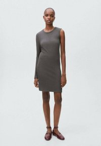 Платье Платье