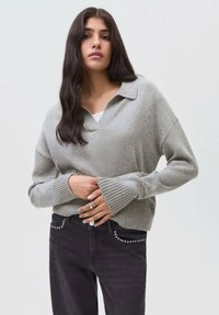 Пуловер Пуловер