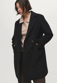 Короткое пальто Короткое пальто