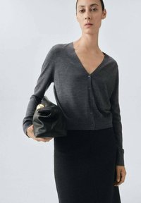 Кардиган Кардиган