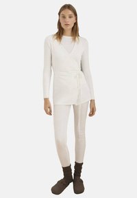 Пуловер Пуловер