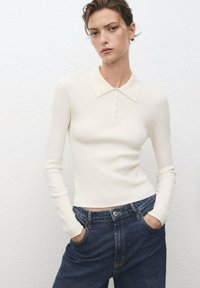 Пуловер с воротником поло Пуловер с воротником поло