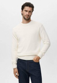 Пуловер Пуловер