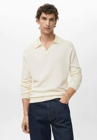 Пуловер Пуловер