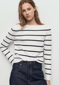 Пуловер Пуловер