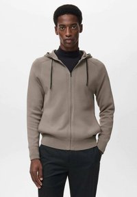 Вязаная кофта Вязаная кофта